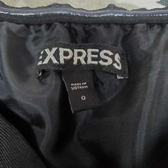 EXPRESS | Peek-a-Boo Stripe Strapless Dress in Black sz 0 - Picture 5 of 10